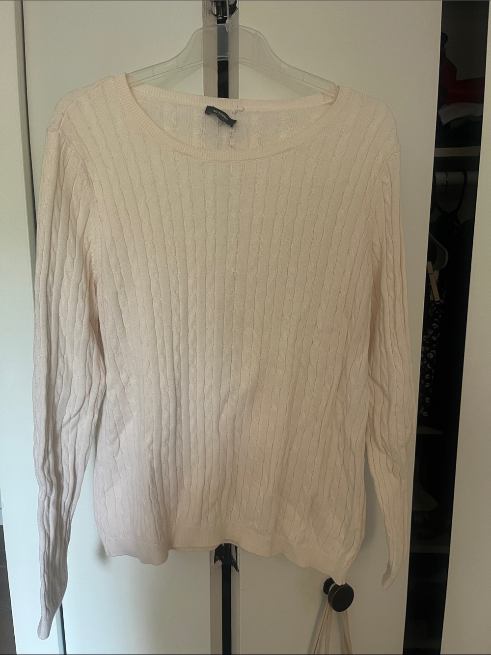 Women’s Cable-Knit Crewneck Sweater — Cream